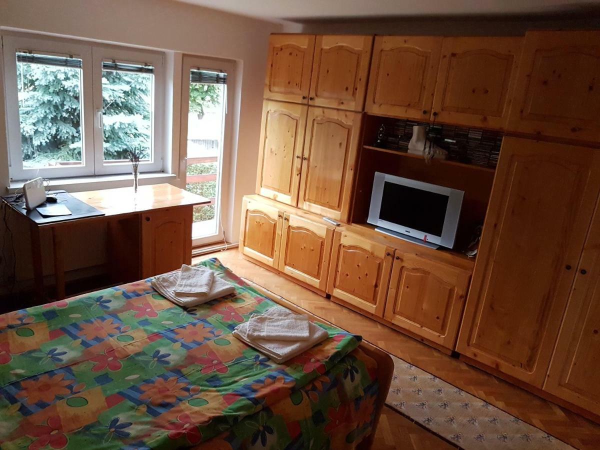 Вилла Casa Bunicilor Colonia Sase Martie Экстерьер фото