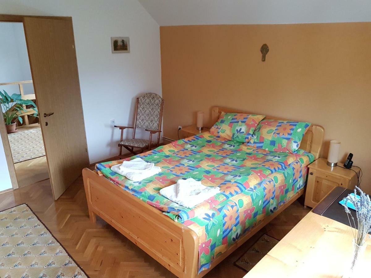 Вилла Casa Bunicilor Colonia Sase Martie Экстерьер фото